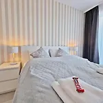 365pam - Alabaster - Basen, Sauna, Jacuzzi, Silownia, Restauracja Διαμέρισμα