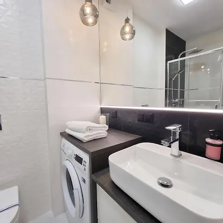 Alabaster - Basen, Sauna, Jacuzzi, Silownia, Restauracja - 365pam Apartment *