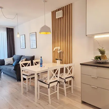 365pam - Alabaster - Basen, Sauna, Jacuzzi, Silownia, Restauracja Kolobrzeg