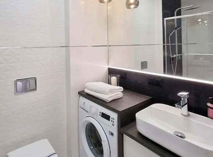 Alabaster - Basen, Sauna, Jacuzzi, Siłownia, Restauracja - 365pam *